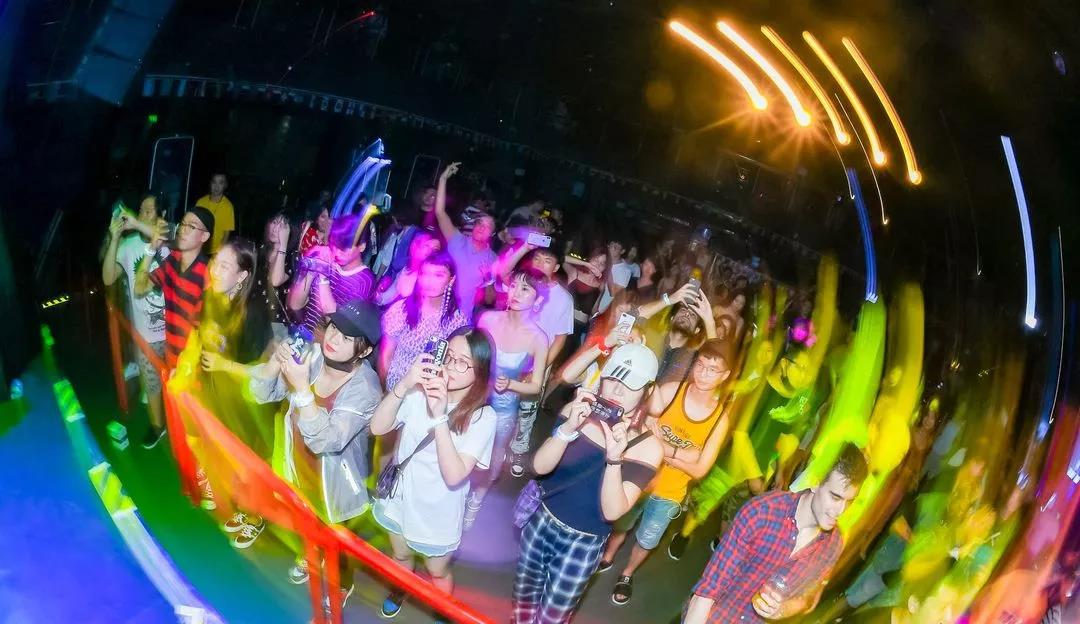 年輕就要Fun!正泰居家在這個夏天酷炫開Show 年輕就要Fun!正泰居家在這個夏天酷炫開Show