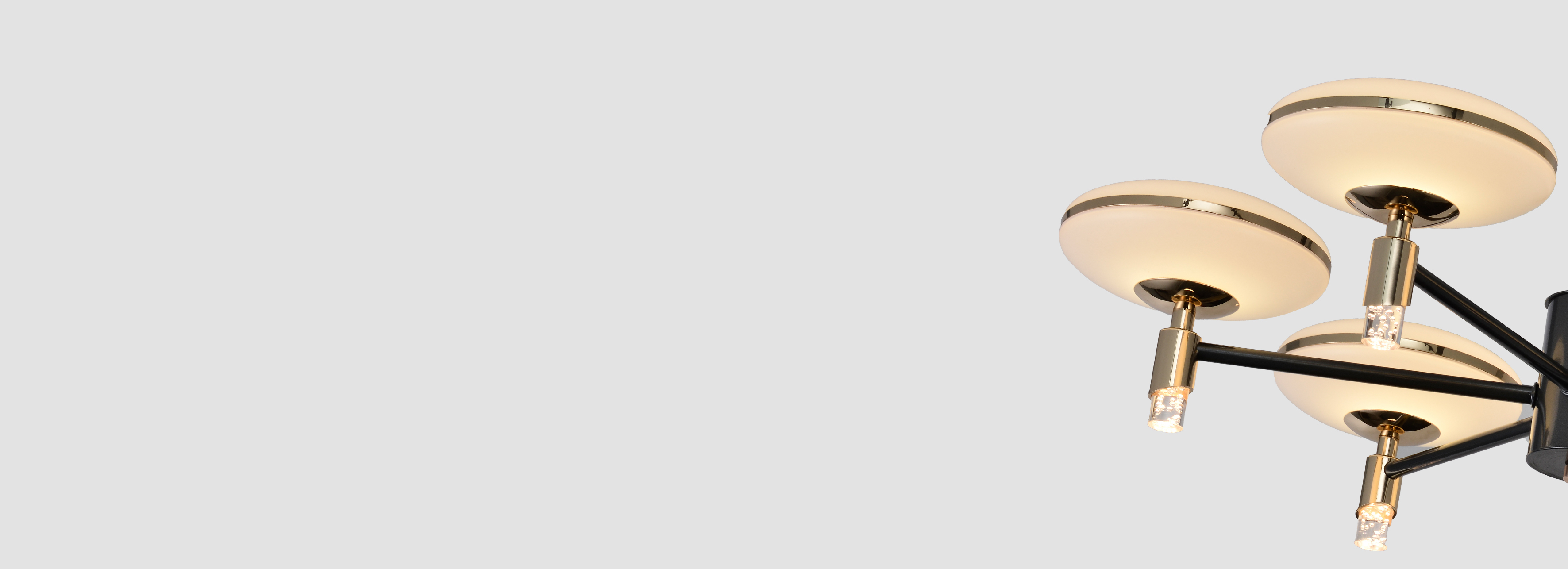 柔和光線
 亞克力材質(zhì)燈罩，高透光率，出...