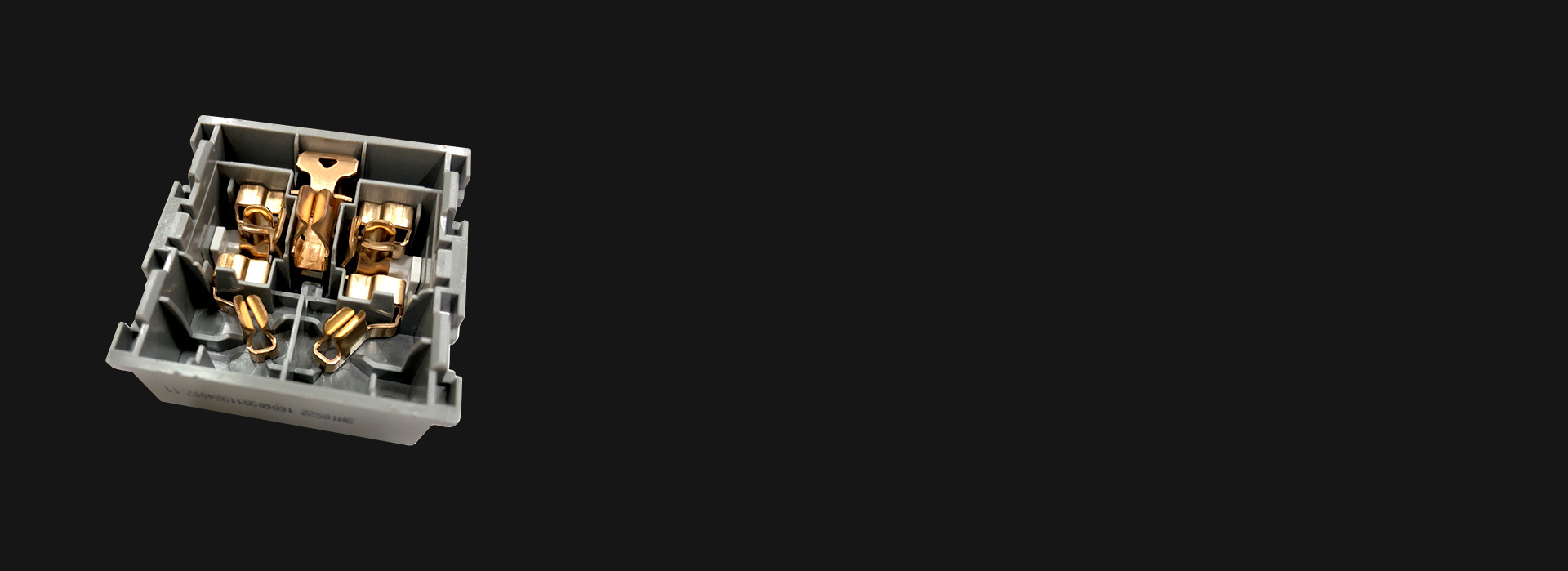 優(yōu)化結(jié)構(gòu)設(shè)計
 正泰開關(guān)NEW9H系列導...