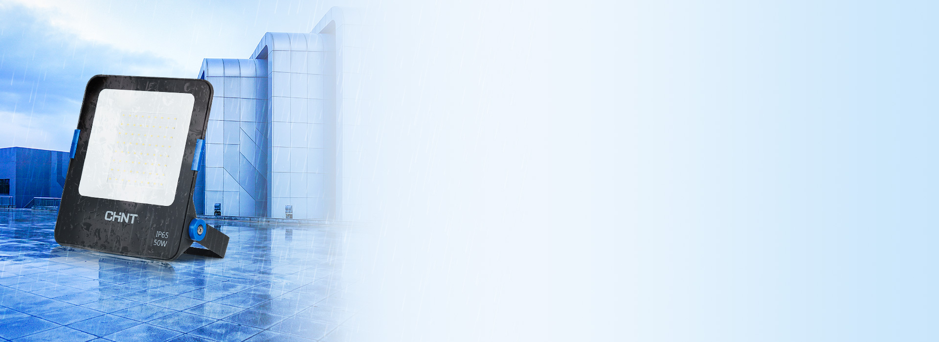 IP65高防護(hù)等級(jí)，無懼風(fēng)雨
 經(jīng)過多次...