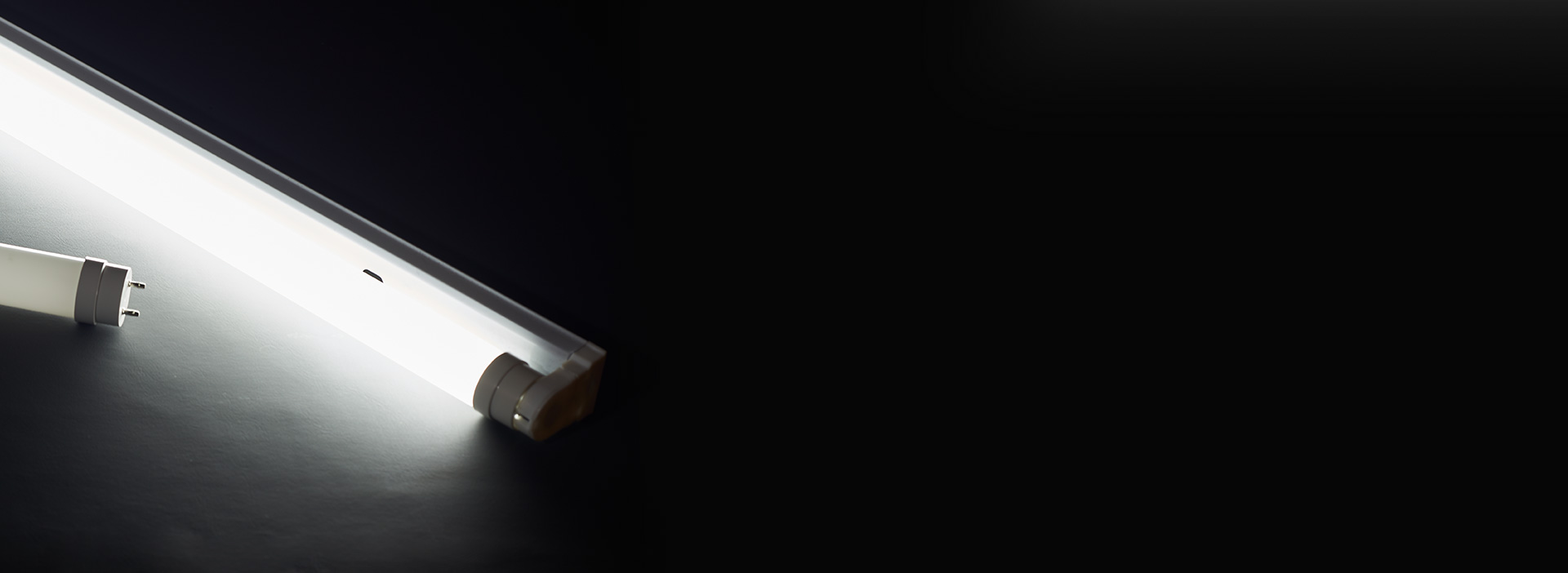 內涂環保涂層
 玻璃管內采用專業涂層，環...