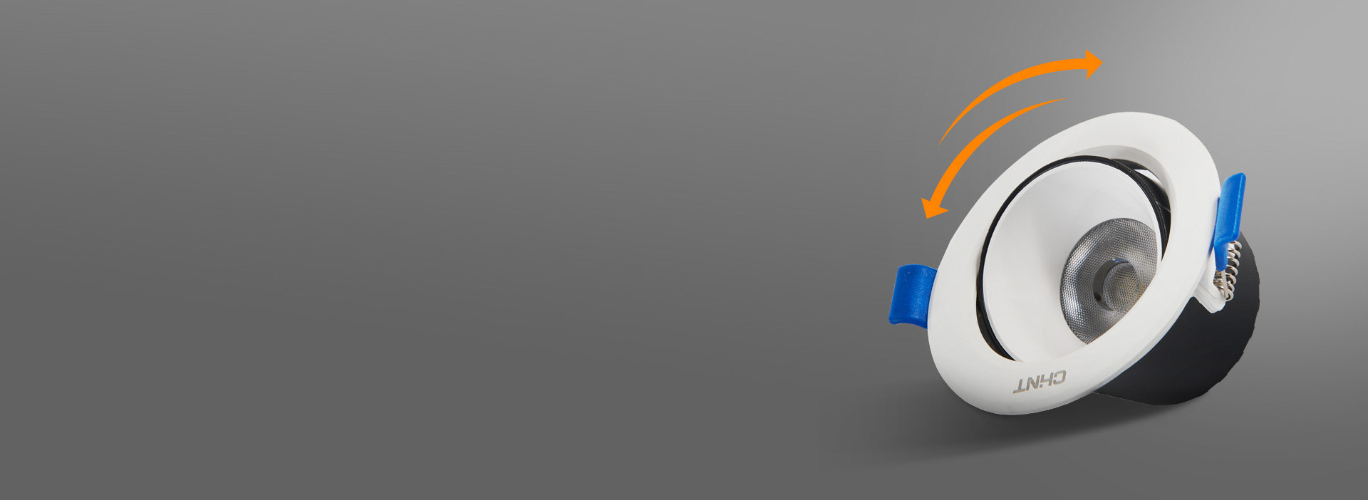 30°雙向角度可調
 照物或照畫，準確投...